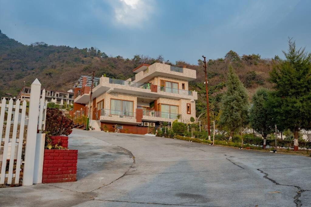 The Sage Villa - Luxury Homestay In Dehradun Eksteriør billede