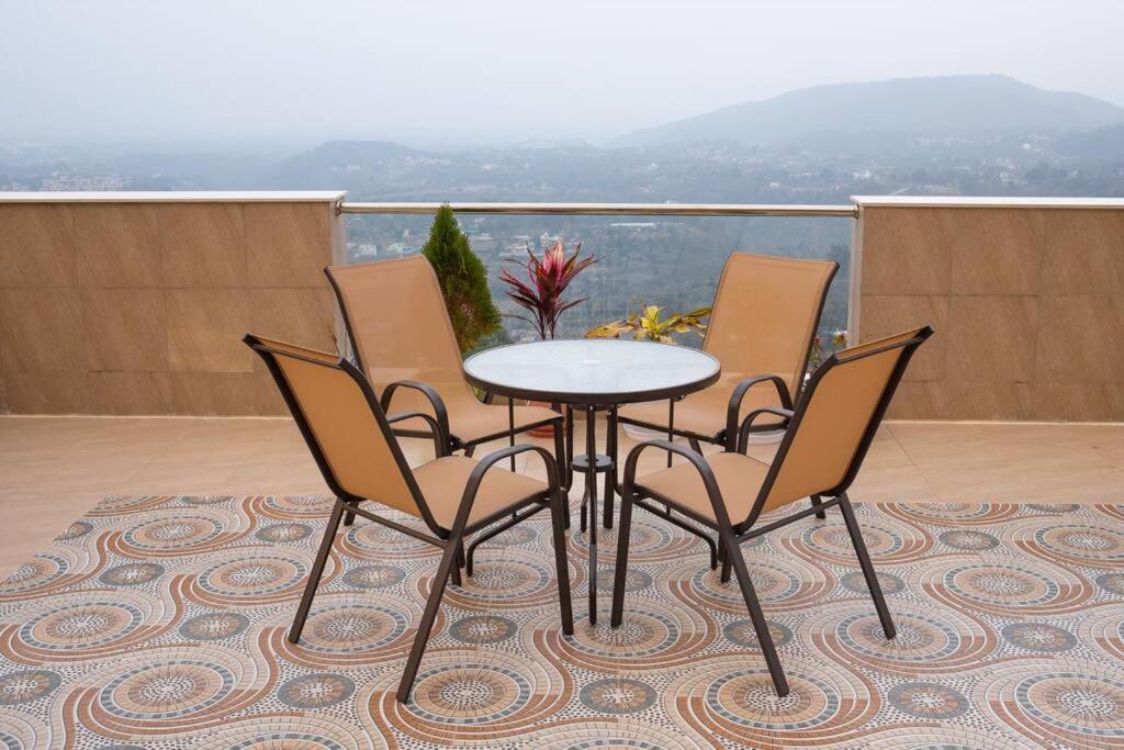 The Sage Villa - Luxury Homestay In Dehradun Eksteriør billede