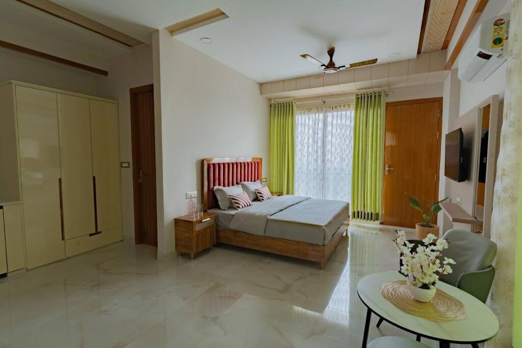The Sage Villa - Luxury Homestay In Dehradun Eksteriør billede